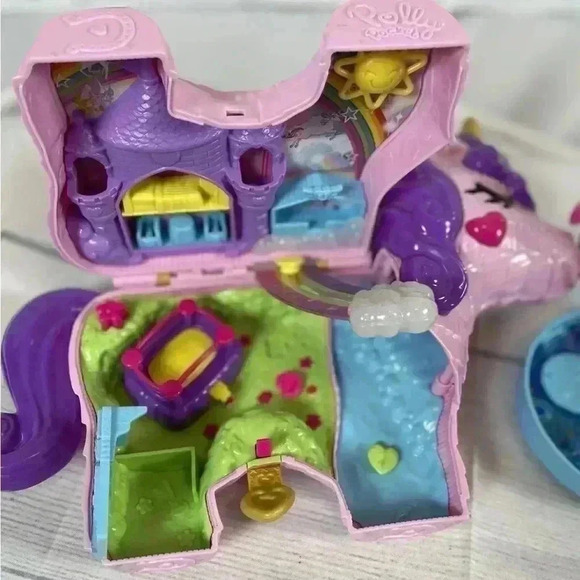 POLLY POCKET UNICORN SURPRISE CARRIER Toy & DOLPHIN Compact TRAVEL PLAY sets - Picture 12 of 16